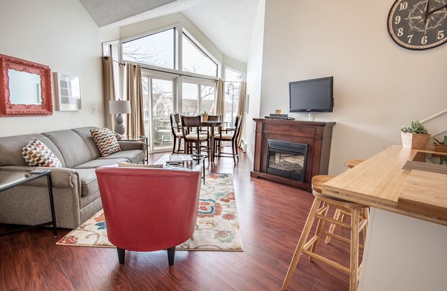 Downtown Charlevoix Condo | Indoor/Outdoor Pool | Private Balcony | Sleeps 6