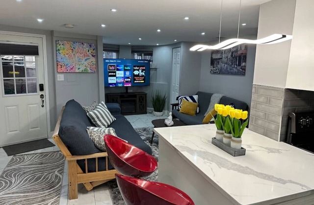 Downtown Delight Vibrant Oasis in Heart of DC's Bustling Streets