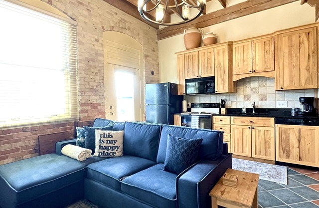 Downtown Harbor Condo! Grand Haven, MI