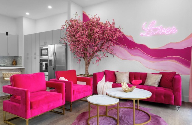 Downtown Houston 3BR Bachelorette Escape