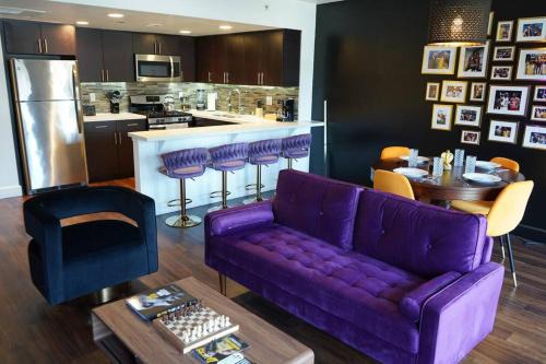 Downtown LA - Mamba Suite - Free Indoor Parking!