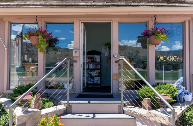 Downtown Salida 2 bedroom condo