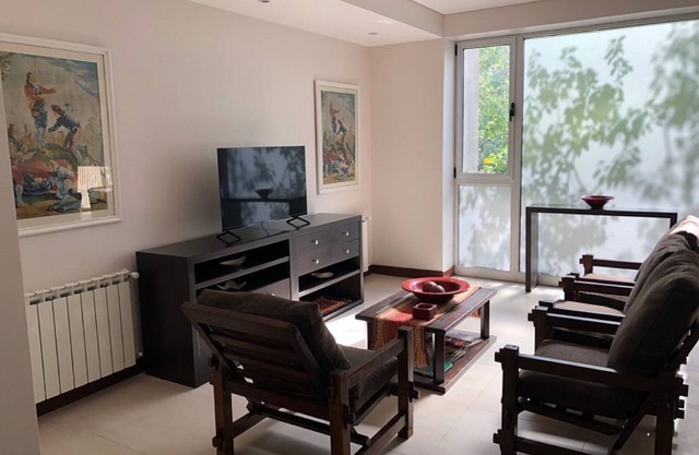 Dpto Amplio y Luminoso para 4 Pnas