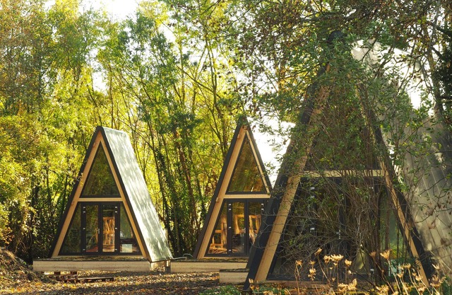 Dream ecolodge in a fairytale castle