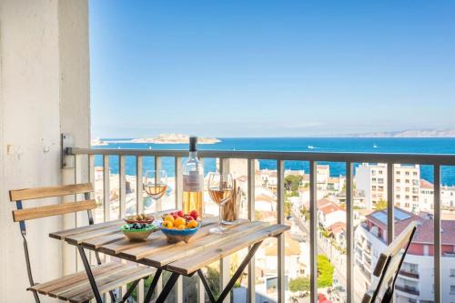 Dream Ocean View with Balcony Close to Beach