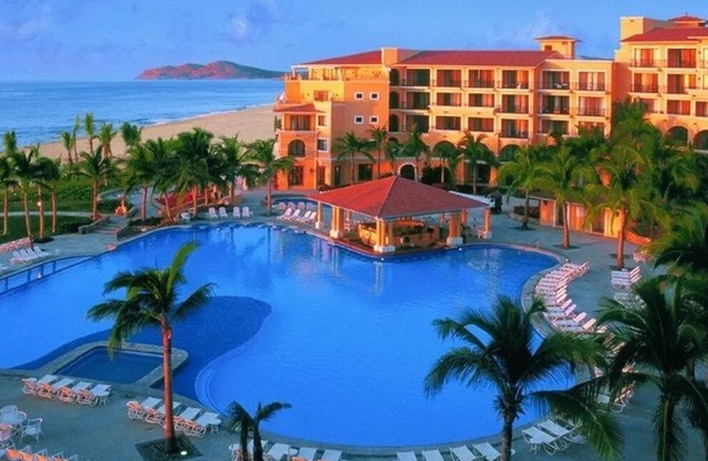 Dreams Cabos $1,300/week March 23-March 30, 2020 or March 30-April 6, 2020