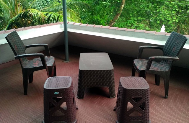 DRO Homes - Double Room Non AC