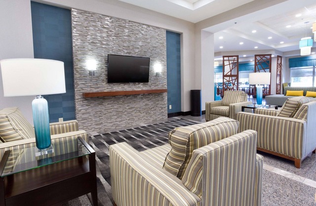 Drury Inn & Suites Burlington