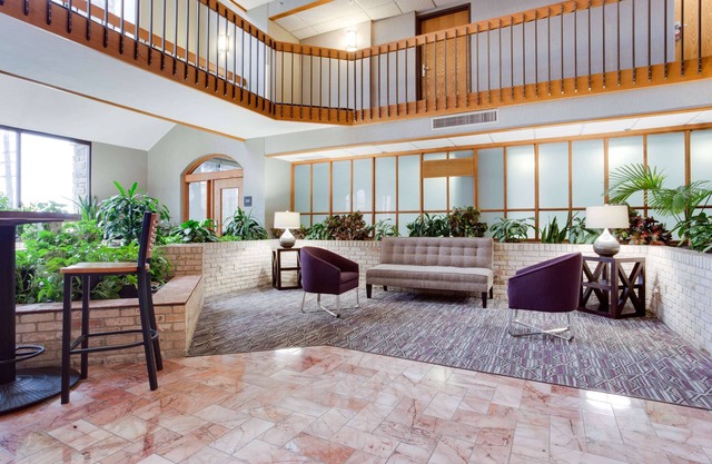 Drury Plaza Hotel San Antonio Airport