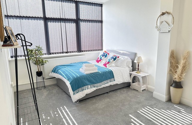 Dudley Delightful Apartment with 2 Bedrooms