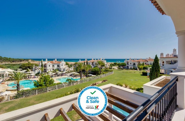 Dunas Douradas Beach Club