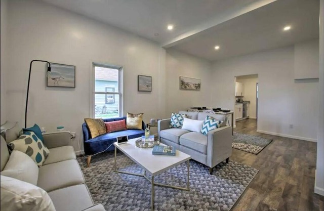 Dunes Home 3 Bedroom I 2 Baths I 2 Living rooms