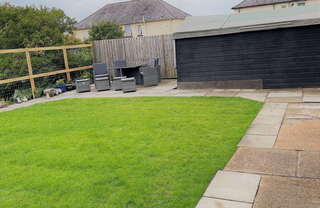 Dunfleein - dog friendly home near the centre of St Andrews