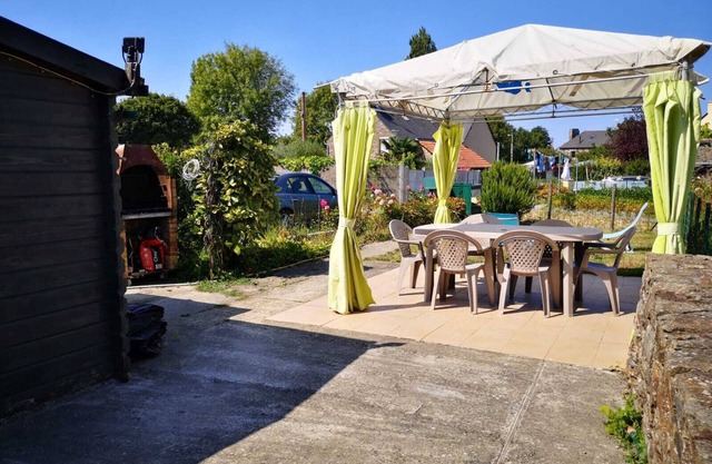 Duplex 2km from the Bay of Cancale-Mt St Michel