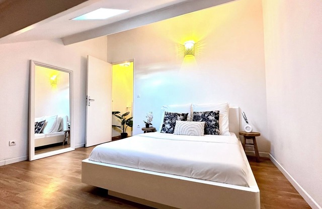 Duplex Avec Jacuzzi Proche Paris et Aéroport Roissy CDG Charles-de-gaulle