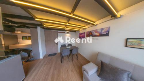 Duplex, La Castellana Teatro Nacional