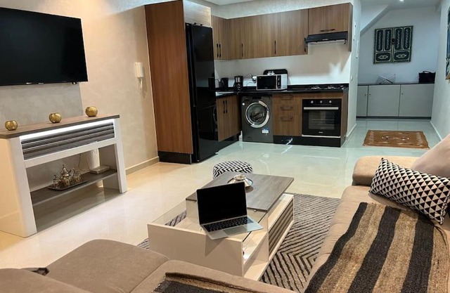 Duplex neuf, fibré avec accès piscine