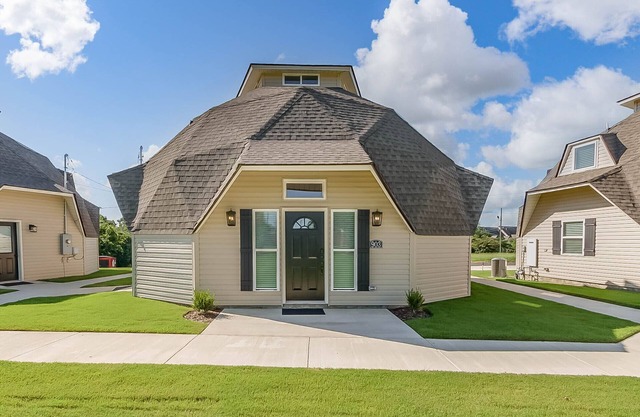 Dynasty Dome 903 - Book for Football Season!