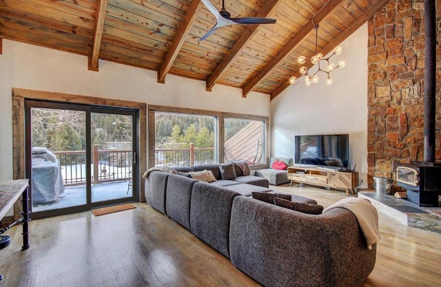Eagle Ridge Escape Townhouse