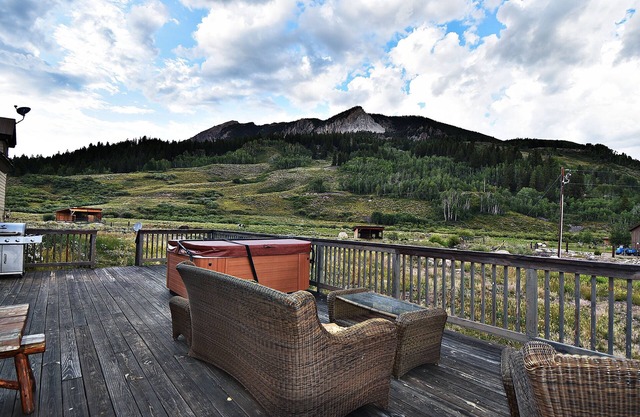 Earhart Crested Butte
