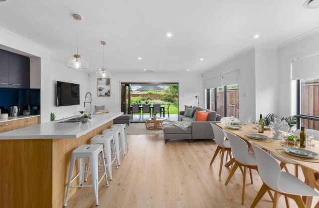 East Corrimal Escape - Beautiful Beachside Living