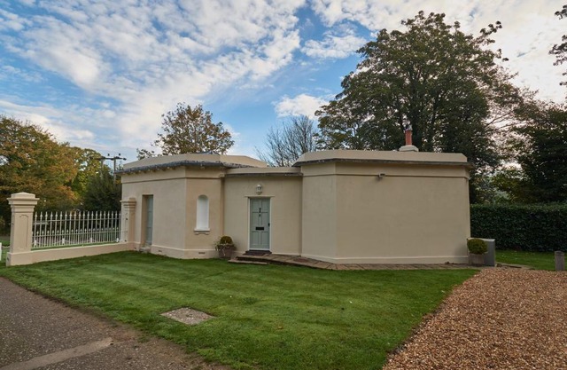 East Lodge