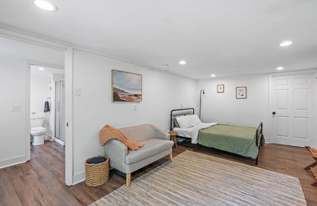 East Nashville's Magnolia: Peaceful oasis close to all the action of the city.