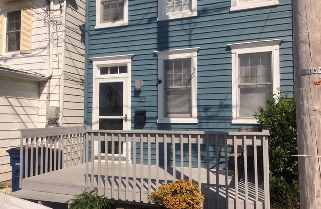 Eastport Cottage with Waterview - Minutes from Downtown Annapolis and USNA