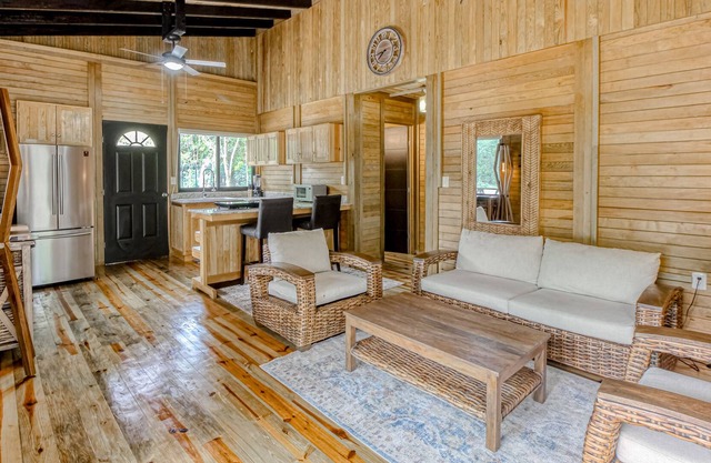 Eco-luxe jungle cabin with furnished patio, lanai, partial AC, & on-site cafe