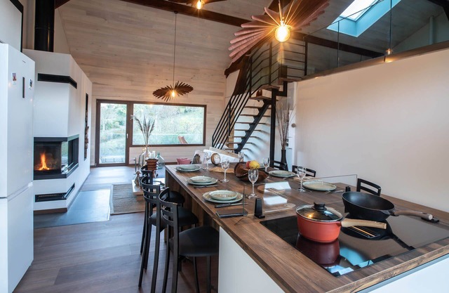 Ecolodge Très Haut de Gamme 100% Éco-conçu à Proximité Immédiate de Toulouse !