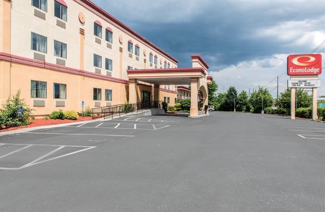 Econo Lodge Carlisle Central