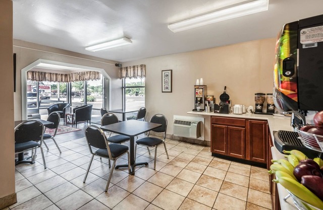 Econo Lodge Easton Route 50