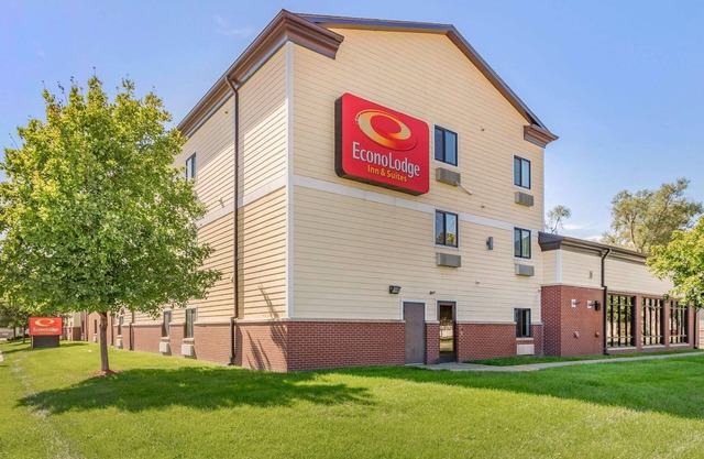 Econo Lodge Inn & Suites Fairgrounds