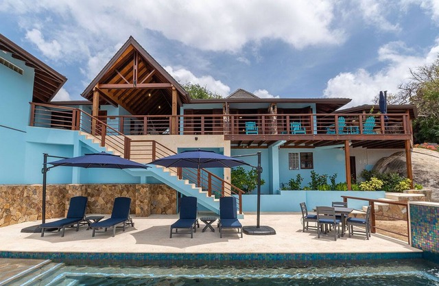 Eden Waters in Little Trunk Bay by Personal Villas - Scenic Views, Serene Setti