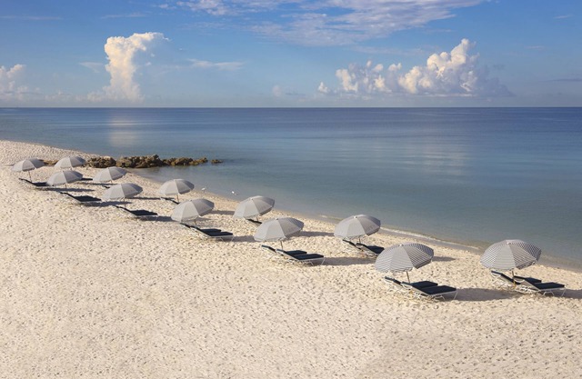 Edgewater Beach Hotel