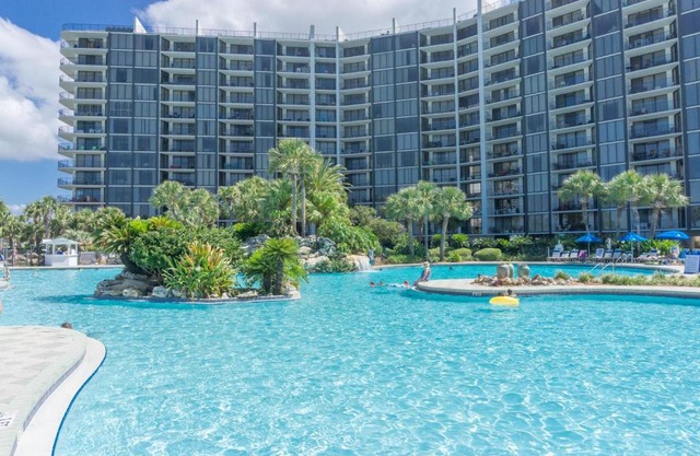 Edgewater Beach & Golf Resort by Panhandle Getaways