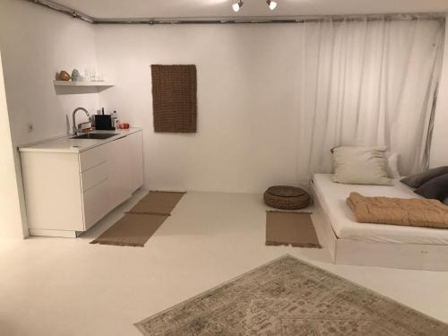 Eigene Souterrain Keller Wohnung nähe Oktoberfest