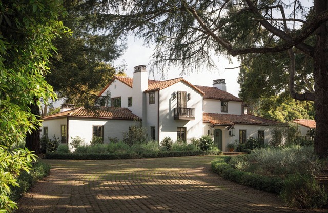 El Cedro - Luxurious Family Estate with Pool in Charming Montecito