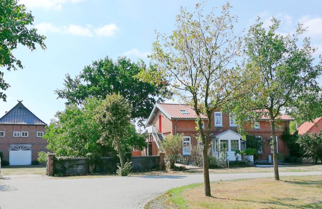 Elbtalauen, comfortable 4* vacation home with 2 separate apartments of 100 m² each