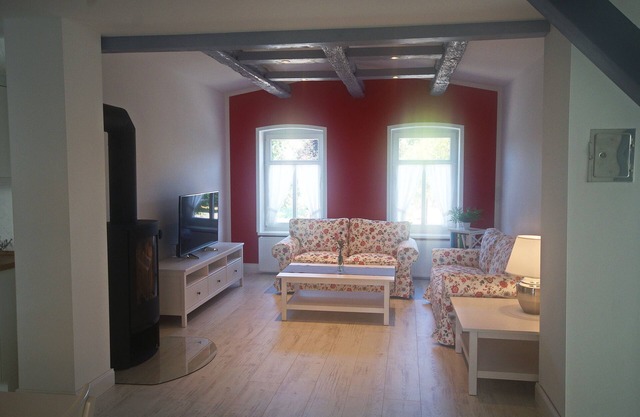 Elbtalauen, comfortable 4* vacation home with 2 separate apartments of 100 m² each