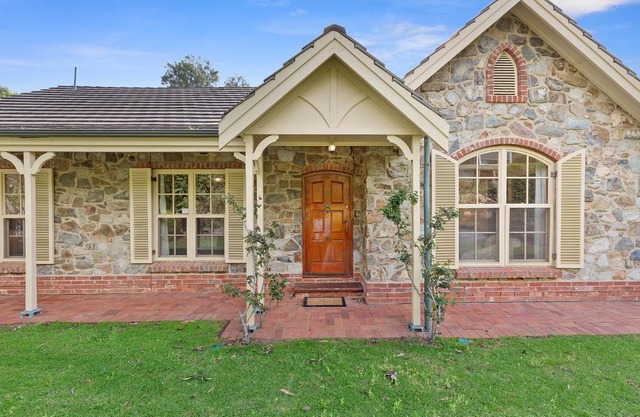 Elcott House - Carrickalinga - C21 SouthCoast Holidays