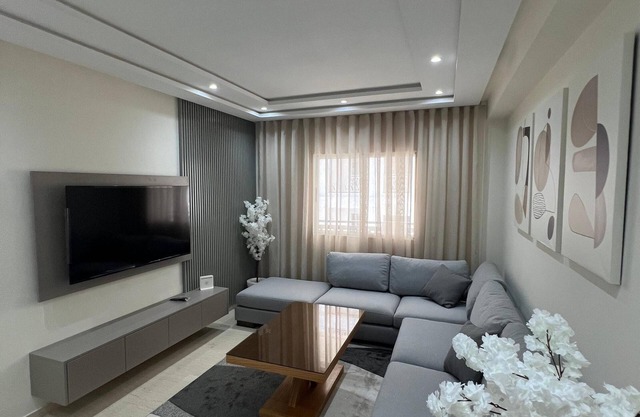 Elegant and comfortable apartment in Tangier, Luxury 3BR, A/C, Bright Stay