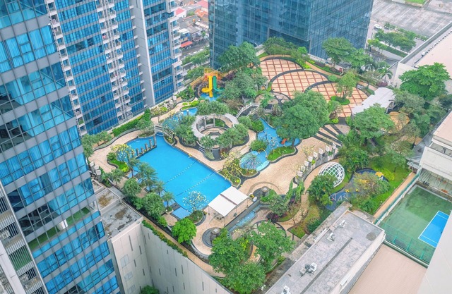 Elegant And Comfy 2Br Apartment At Casa Grande Residence