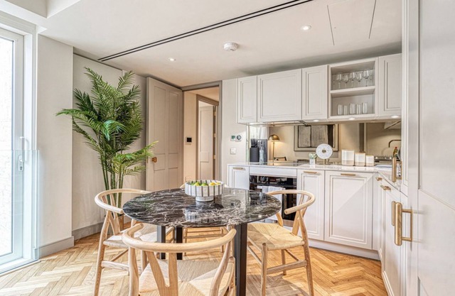 Elegant apartment near Westminster Abbey
