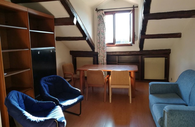 Elegant attic in a period villa on the Lido of Venice, very central