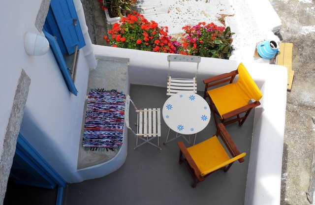 Elegant Cycladic House