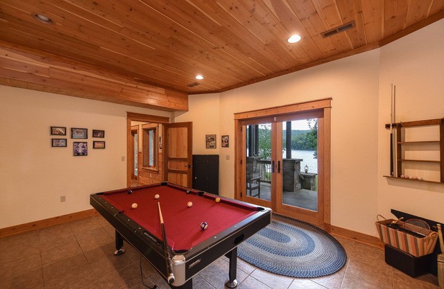 Elegant Lakefront Retreat w/Hot Tub & Fireplaces