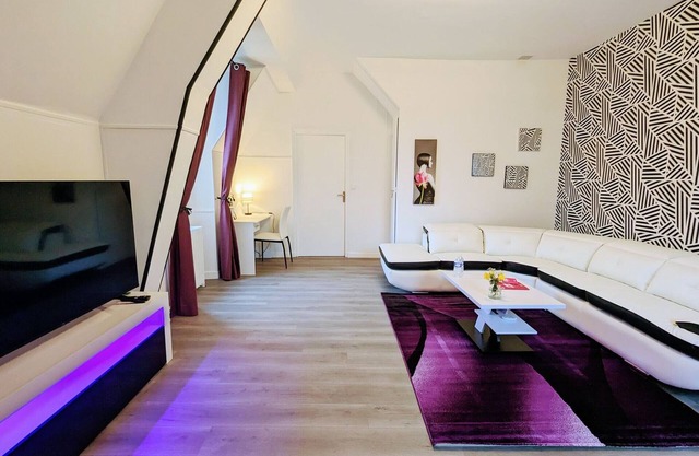Elegant stay at Château, modern comfort and nearby activities