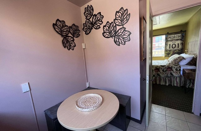 Elegant street-facing room with a private kitchen