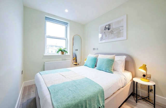 Elegant Urban Escape in Angel